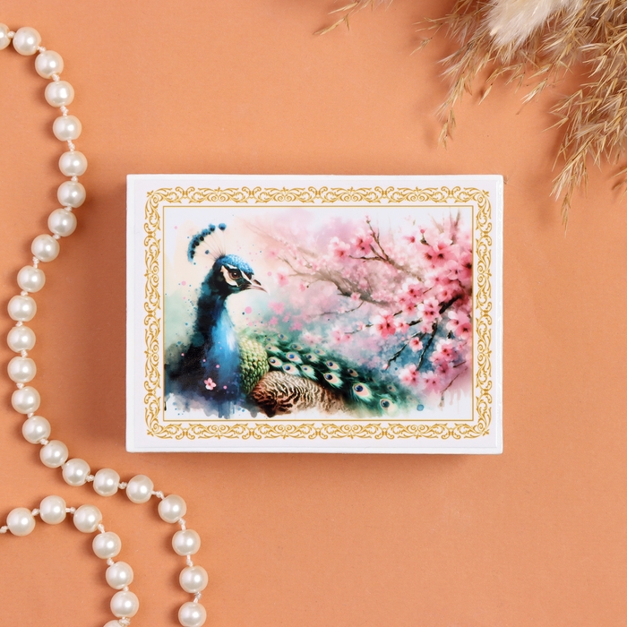 Шкатулка &laquo;Павлин&raquo;, белая, 8&times;10,5 см, лаковая миниатюра