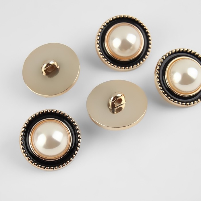 Набор пуговиц на ножке, d = 21,5 мм, 5 шт, цвет жемчужный/чёрный/золотой Набор пуговиц на ножке, d = 21,5 мм, 5 шт, цвет жемчужный/чёрный/золотой