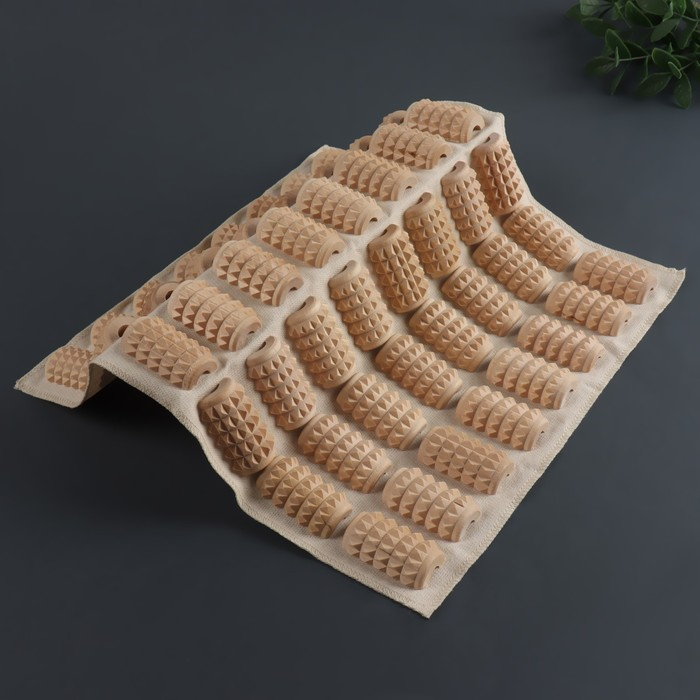 Массажёр &laquo;Коврик&raquo;, 28,5 &times; 33,5 см, деревянный