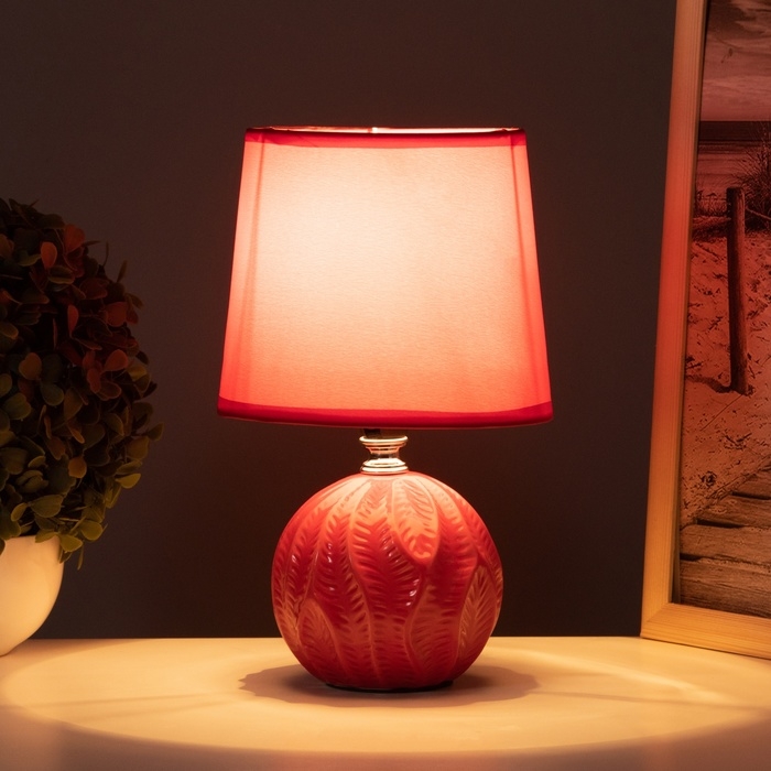 Лампа настольная Лампа настольная "Пабло" 1х40Вт Е14 красный 14,5х14,5х24см