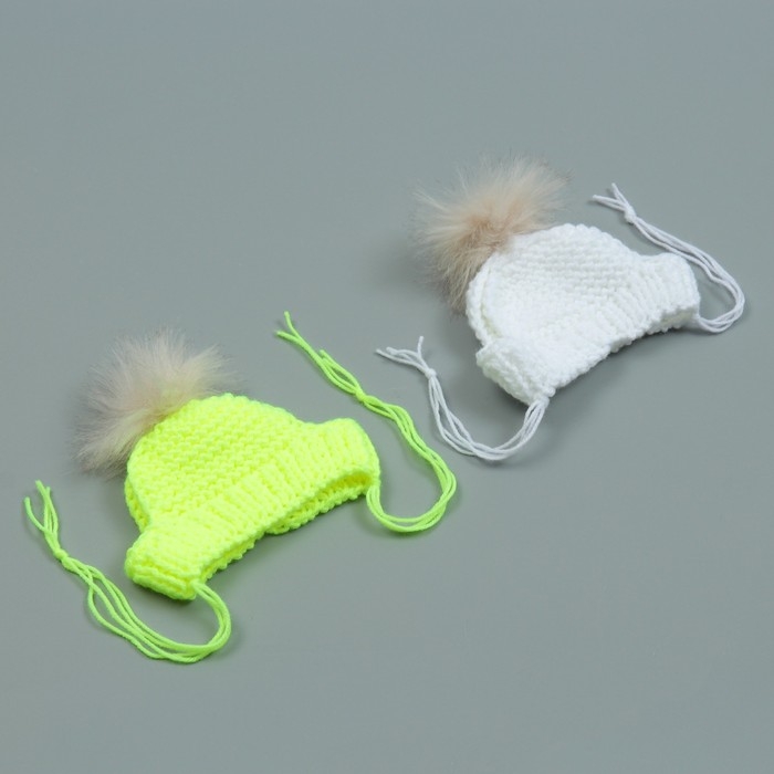 Шапка вязаная для собак, с помпоном, M-L (объем головы 28 см, высота 9 см), микс