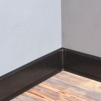 Плинтус напольный 85мм 2,2м "Деконика", 303 Венге темный Плинтус напольный 85мм 2,2м "Деконика", 303 Венге темный