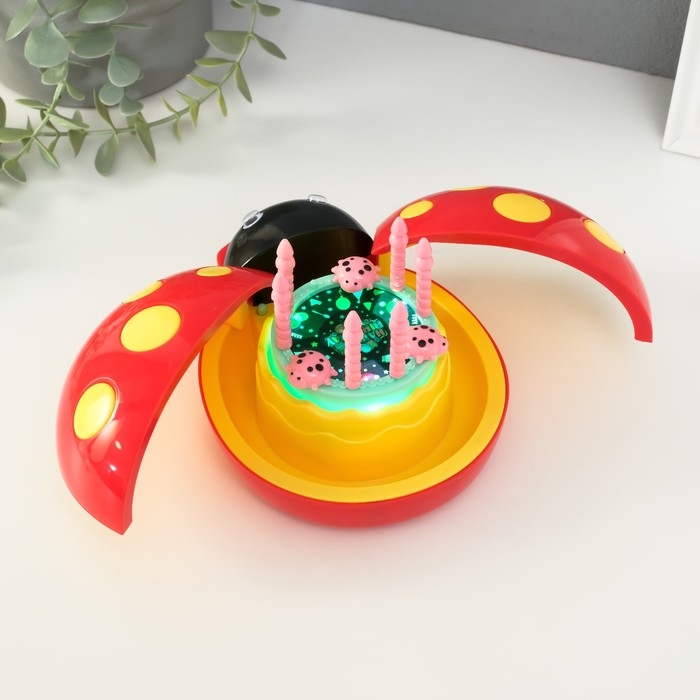 Шкатулка музыкальная механическая Шкатулка музыкальная механическая "Божья коровка" красная 12х15х8,5 см