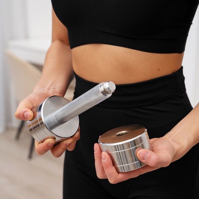 Гантель хромированная ONLYTOP, 4 кг Гантель хромированная ONLYTOP, 4 кг