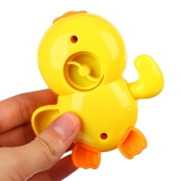 Заводная игрушка для ванны &laquo;Утенок&raquo;