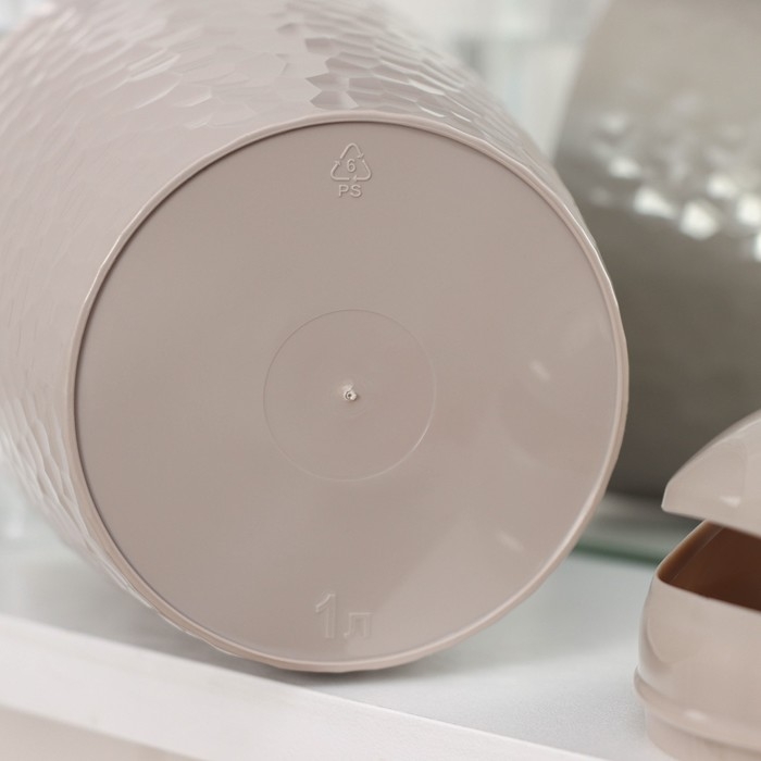 Контейнер для мусора настольный Tule, 1 л, d=11.2 см, h=17.5 см, цвет бежевый Контейнер для мусора настольный Tule, 1 л, d=11.2 см, h=17.5 см, цвет бежевый