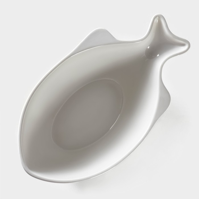 Салатник фарфоровый Magistro &laquo;Рыбка&raquo;, 2 л, 31&times;17&times;10,5 см, цвет белый