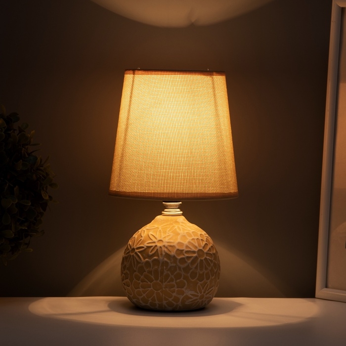 Настольная лампа "Элис" Е14 40вт горчичный 13х13х25 см