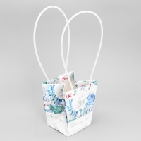 Переноска для цветов &laquo;Чувства&raquo;, 13.5 х 15 х 9.5 см