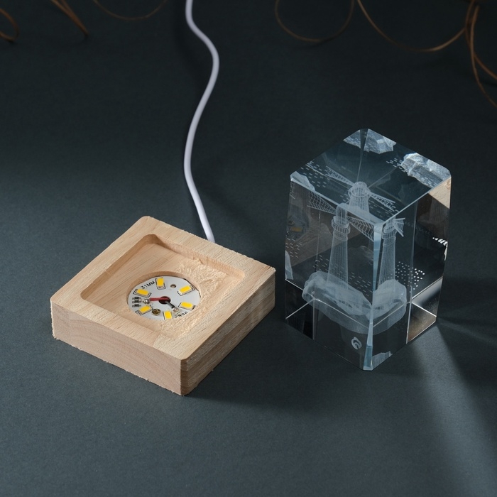 Сувенир стекло подсветка Сувенир стекло подсветка "Прямоугольник. Маяк" подставка дерево, USB 7х7х10