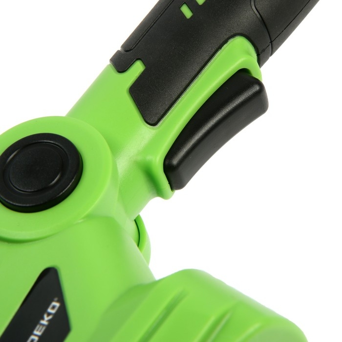 Ножницы-кусторез аккумуляторные DEKO DKGS3.6, 3.6 В, 2 Ач, Li-ion, поворотная рукоятка Ножницы-кусторез аккумуляторные DEKO DKGS3.6, 3.6 В, 2 Ач, Li-ion, поворотная рукоятка