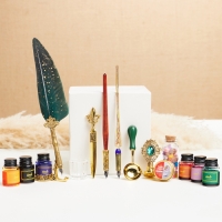 Набор подарочный 14в1 "Зачарованный": 3 перьевые ручки, чернила 6 цветов, печать, воск, нож