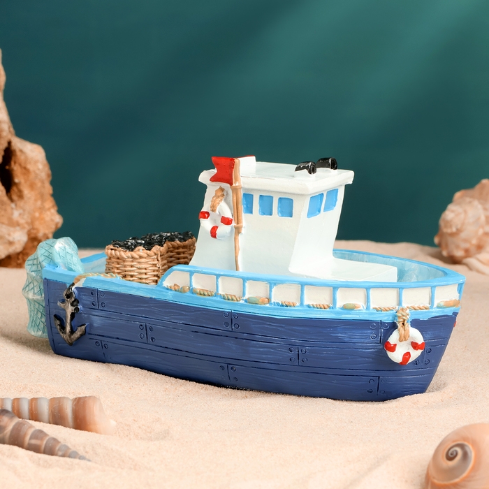 Корабль сувенирный "Рыбацкое судно" 19*7*8см