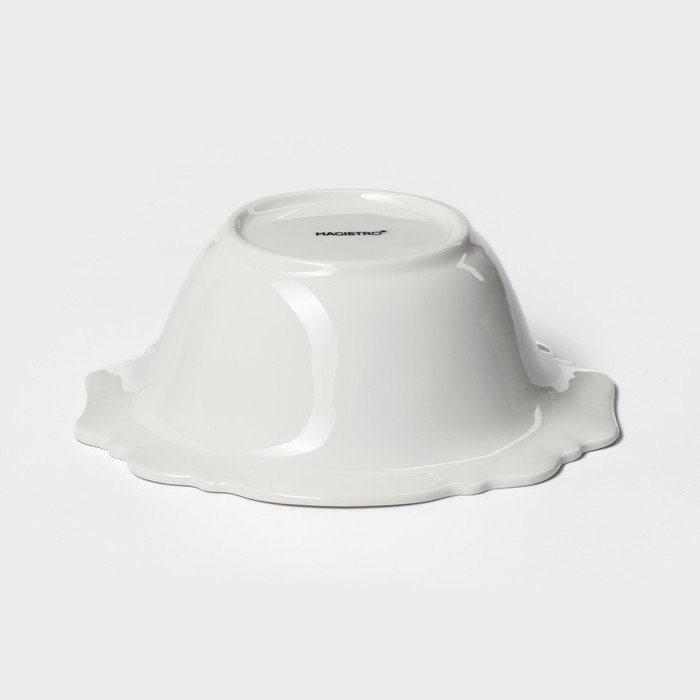 Салатник фарфоровый Magistro «Сюита», 350 мл, d=15,5 см, цвет белый Салатник фарфоровый Magistro «Сюита», 350 мл, d=15,5 см, цвет белый