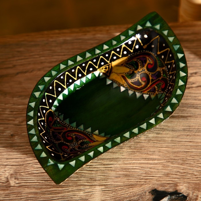 Блюдо "Ломбок стайл" дерево 15х10х5 см