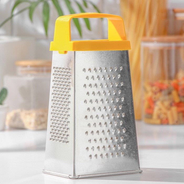 Тёрка &laquo;Универсал&raquo;, 4 грани, с пластмассовой ручкой, 11&times;8,5&times;22 см, цвет МИКС