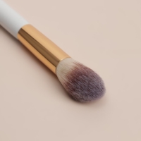 Кисть для макияжа &laquo;White&raquo;, 18 (&plusmn; 1) см, цвет белый