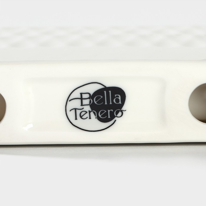 Набор керамический для специй на бамбуковой подставке BellaTenero «Герда», 3 предмета: солонка 120 мл, перечница 120 мл, салфетница, цвет белый Набор керамический для специй на бамбуковой подставке BellaTenero «Герда», 3 предмета: солонка 120 мл, перечница 120 мл, салфетница, цвет белый