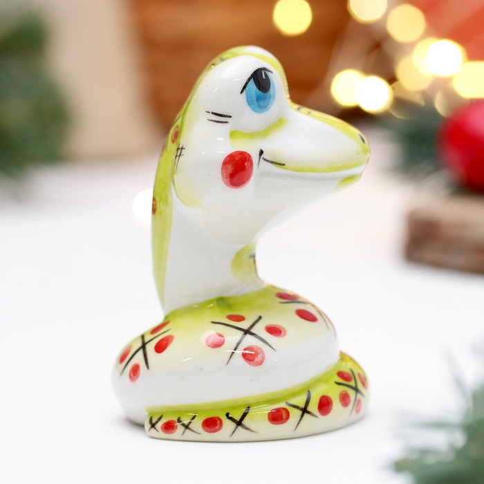 Новый год. Сувенир символ года Новый год. Сувенир символ года "Змей Улыбка зеленый", 7 см, фарфор