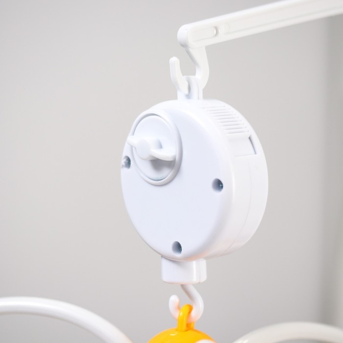 Мобиль музыкальный на кроватку &laquo;Счастливое сокровище&raquo;, заводной, наклейка МИКС, Крошка Я