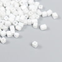 Бисер кубический стекло 4х4 мм "Белоснежный" набор 20 гр Бисер кубический стекло 4х4 мм "Белоснежный" набор 20 гр