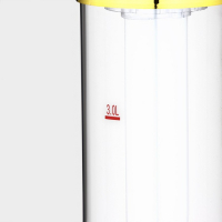 Башня пивная &laquo;Петронас&raquo;, 3 л, колба с подсветкой, 2 батарейки, цвет золотой