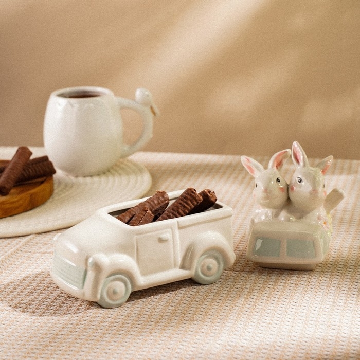 Конфетница керамическая SL Home «Лесные кролики», 17×10,5×17 см, цвет белый Конфетница керамическая SL Home «Лесные кролики», 17×10,5×17 см, цвет белый