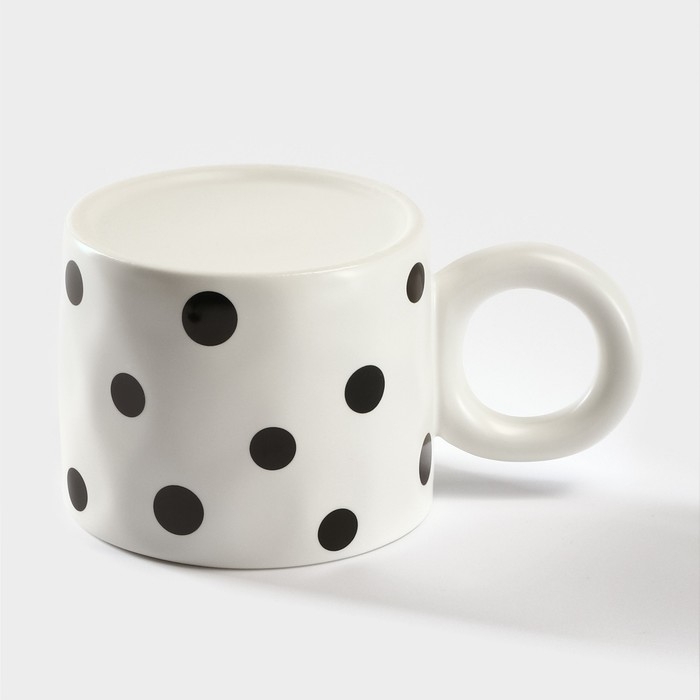 Кружка керамическая с силиконовой крышкой «Мяу», 350 мл, цвет белый и чёрный Кружка керамическая с силиконовой крышкой «Мяу», 350 мл, цвет белый и чёрный