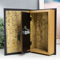 Сейф-книга дерево кожзам "Нет сигнала" 21х13х5 см