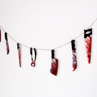 Гирлянда &laquo;Страшные инструменты&raquo;