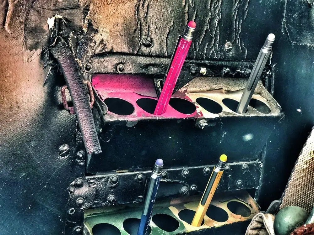 Ручка шариковая Construction, мультиинструмент, красная Ручка шариковая Construction, мультиинструмент, красная