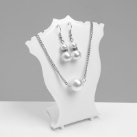 Подставка под кулоны Queen fair, цепи, серьги 10&times;4,3&times;12 см, цвет белый