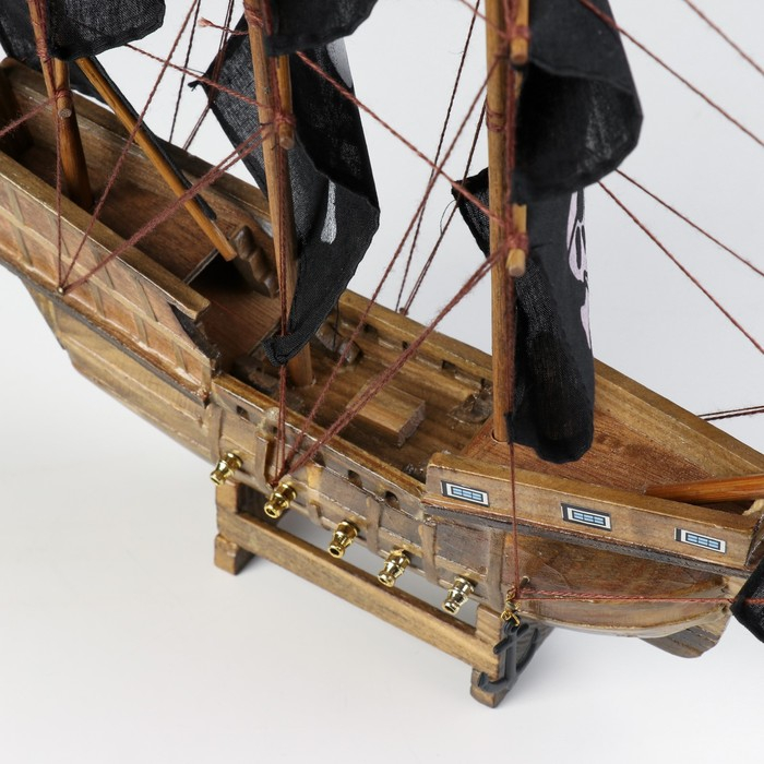 Корабль «Уида», 33х8х29 см, пиратский, черные паруса Корабль «Уида», 33х8х29 см, пиратский, черные паруса