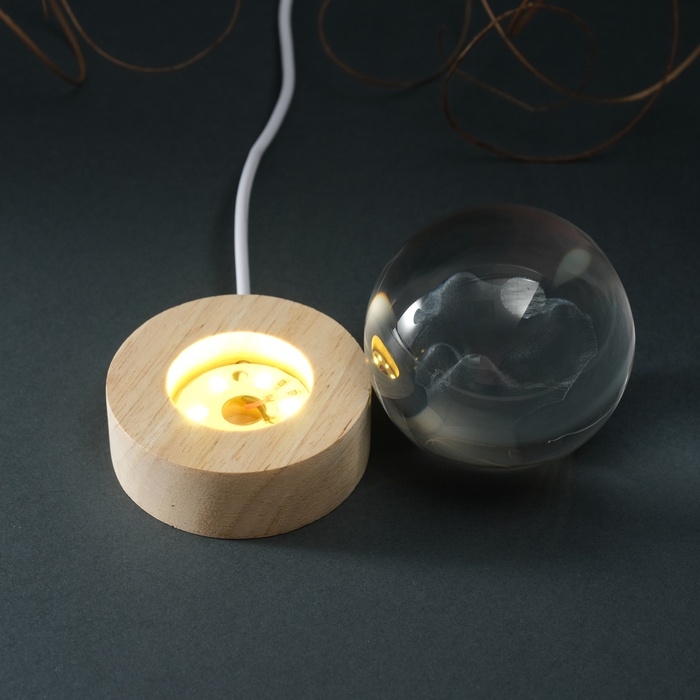 Сувенир стекло подсветка Сувенир стекло подсветка "Шар. Геометрия Горы" d=6 см подставка дерево, USB