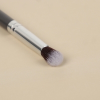 Кисть для макияжа «Brush GRAPHITE», 18,5 см, цвет тёмно-серый Кисть для макияжа «Brush GRAPHITE», 18,5 см, цвет тёмно-серый