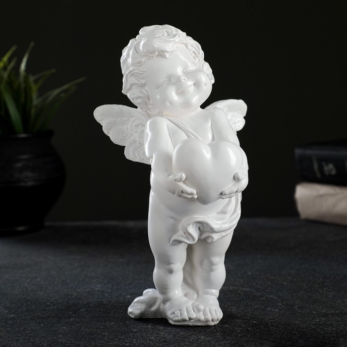 Фигура Фигура "Ангелочек с сердцем" 10х17см