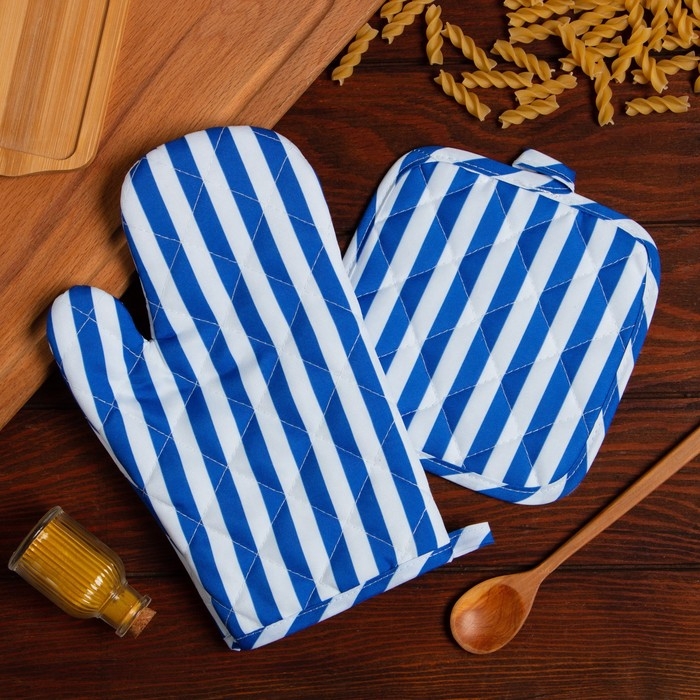 Кухонный набор Доляна цвет синий прихватка 17х17 см, варежка 26х16 см, 100% п/э Кухонный набор Доляна цвет синий прихватка 17х17 см, варежка 26х16 см, 100% п/э