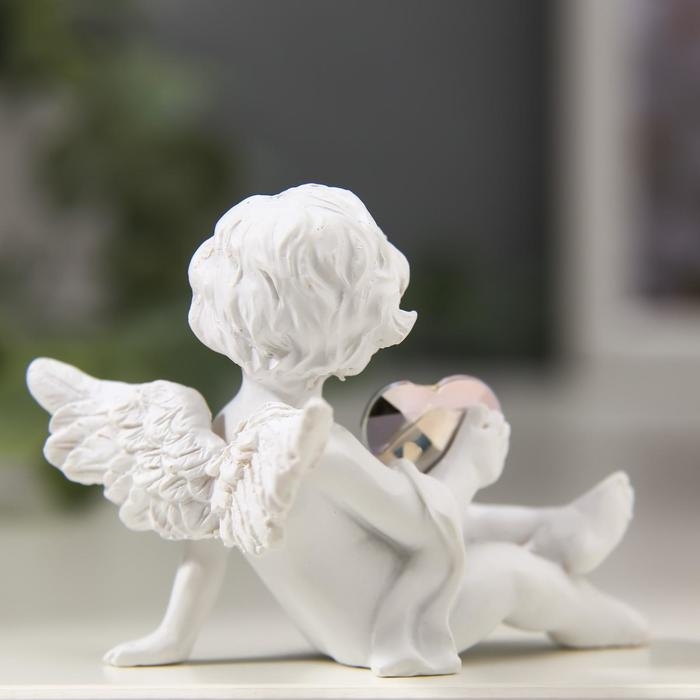 Сувенир полистоун Сувенир полистоун "Белоснежный ангел хрустальное сердце" 5х6х3 см