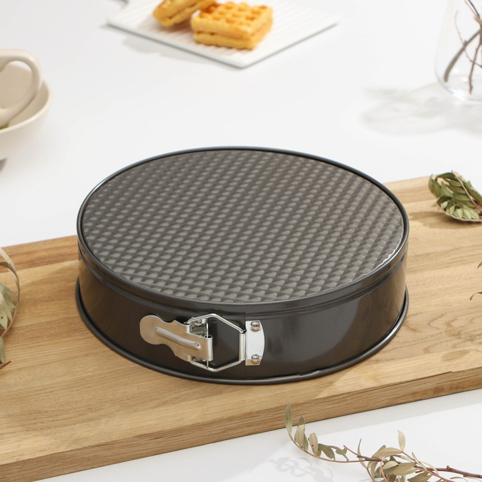 Набор форм для выпечки Доляна &laquo;Элин. Круг&raquo;, 3 предмета: d=24/26/28 см, съёмное дно, антипригарное покрытие, цвет чёрный