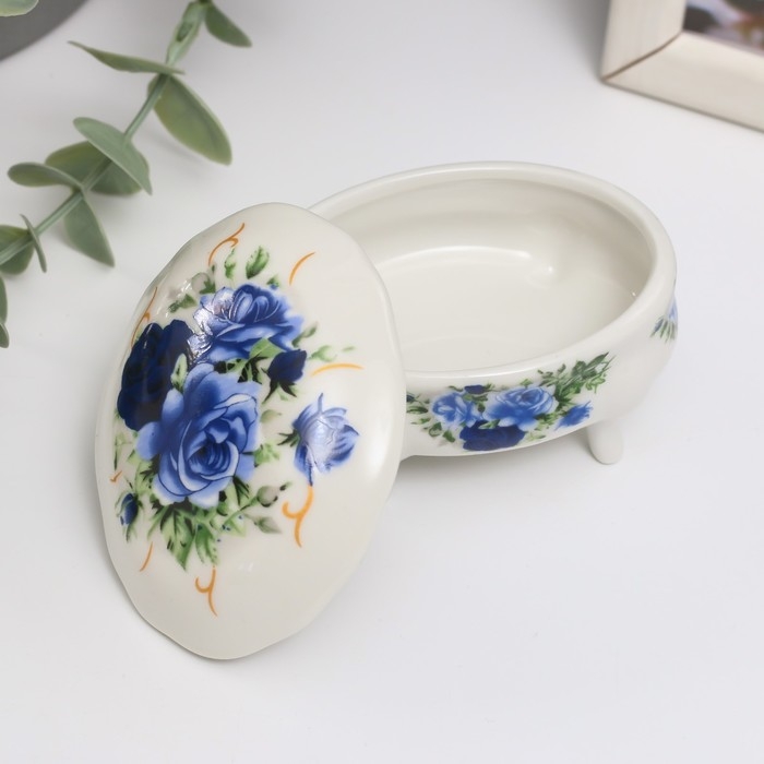 Шкатулка керамика на ножках Шкатулка керамика на ножках "Синие розы" 6,1х7,7х4,8 см