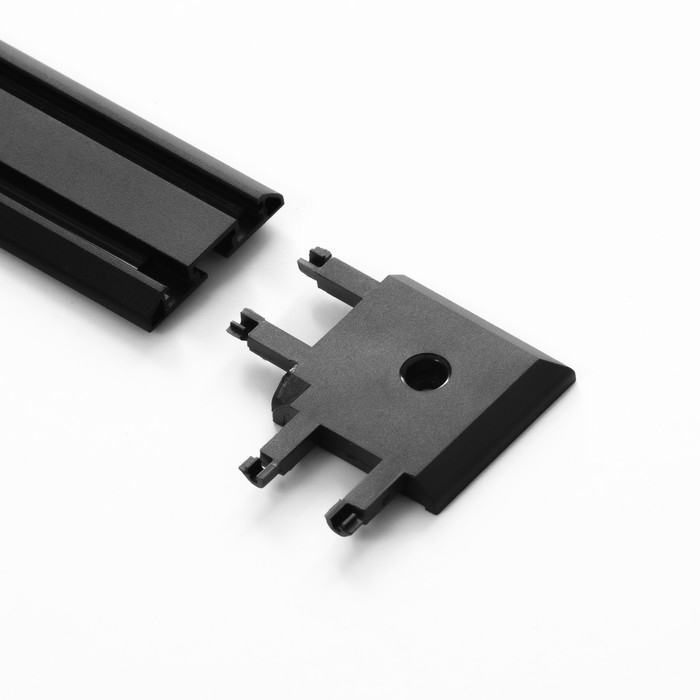 Коннектор угловой SLIM Коннектор угловой SLIM "Г-образный" 4-жильный черный 0,7х4х2см