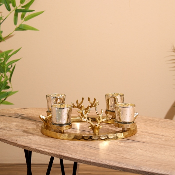 Подсвечник на 4 свечи Подсвечник на 4 свечи "Рожки" алюминий 30х30х10 см