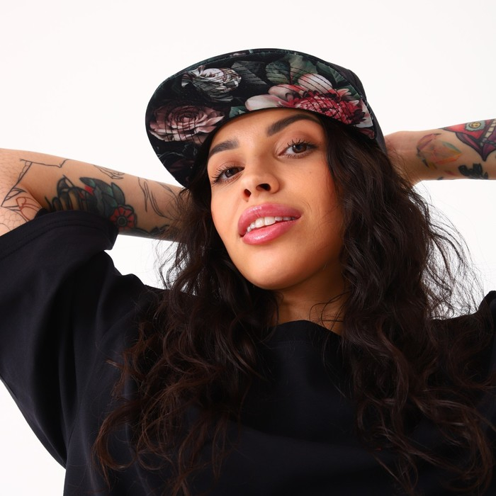 Кепка женская с прямым козырьком Be unique, цвет чёрный р-р 56 Кепка женская с прямым козырьком Be unique, цвет чёрный р-р 56