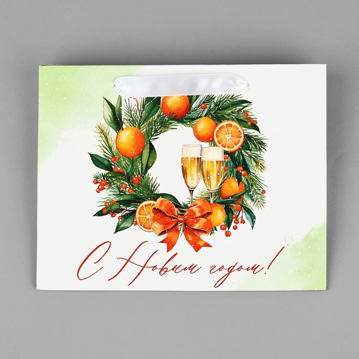 Пакет подарочный новогодний ламинированный &laquo;Новогодний венок&raquo;, мандарины, MS 18 х 23 х 10 см, Новый год