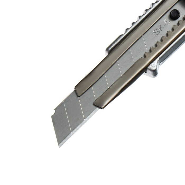 Нож канцелярский, 18 мм, металл с металлическим направляющим фиксатором, на блистере