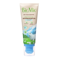 Концентрированный пятновыводитель BioMio со щеткой для цветных и белых тканей, 200 мл Концентрированный пятновыводитель BioMio со щеткой для цветных и белых тканей, 200 мл