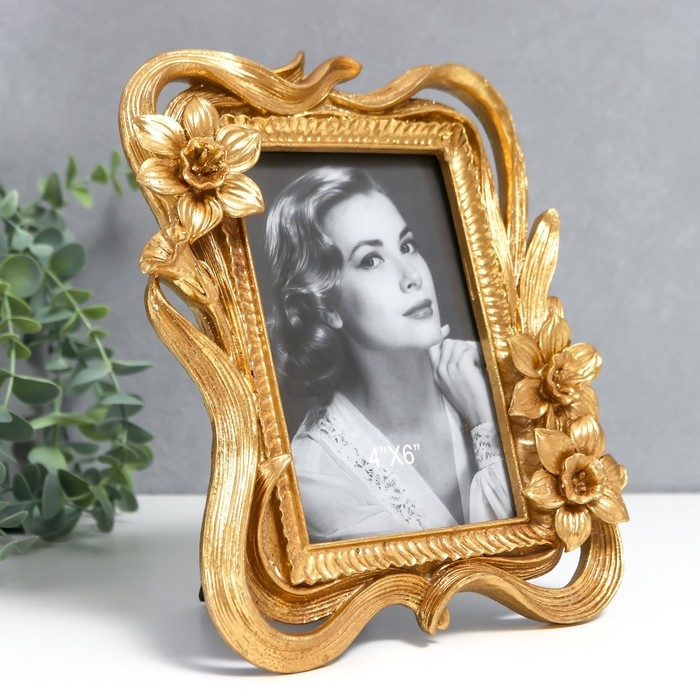 Фоторамка полистоун 10х15 см Фоторамка полистоун 10х15 см "Ирисы" золото 17х22 см