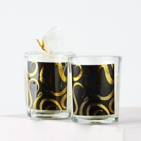 Новогодняя свеча с наклейкой «Новый год: Змейки», аромат мандарин,5х6х5 см Новогодняя свеча с наклейкой «Новый год: Змейки», аромат мандарин,5х6х5 см