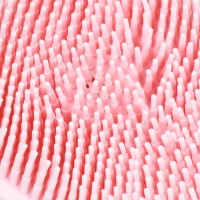 Щётка для мытья и массажа животных, с емкостью для шампуня, розовая