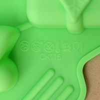 Форма для выпечки новогодняя Доляна &laquo;Новый год. Ёлка&raquo;, силикон, 24,5&times;21&times;3 см, 6 ячеек, цвет зелёный